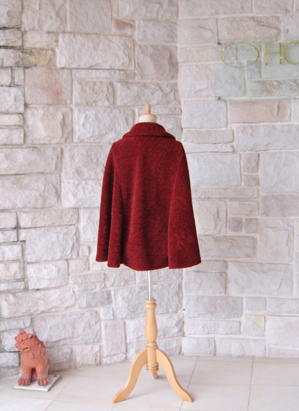 【優雅斗篷大衣】深大理石花紋仿古女士紅色安哥拉羊毛針織布料聖誕新年 第11張的照片