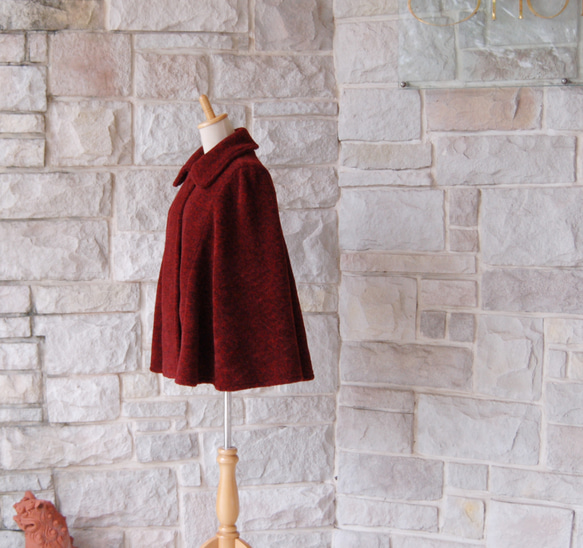 【優雅斗篷大衣】深大理石花紋仿古女士紅色安哥拉羊毛針織布料聖誕新年 第7張的照片