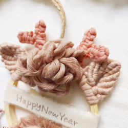 オーダー製作☆マクラメ編みで彩りを！お正月飾りの辰年リース 2枚目の画像