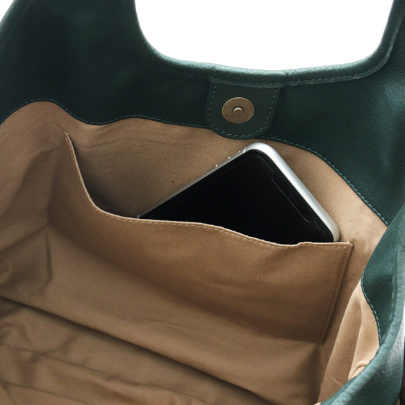 真皮手提包 nim/S 牛皮 B5 尺寸，適用於 11 吋平板電腦（深綠色） 第10張的照片