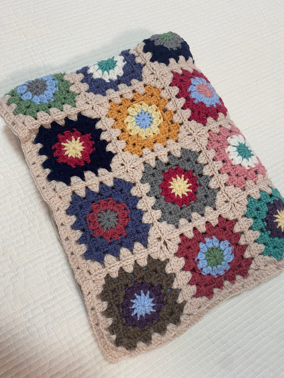 かぎ針編み　ブランケット　お花モチーフ　膝掛け　ソファーカバー 
