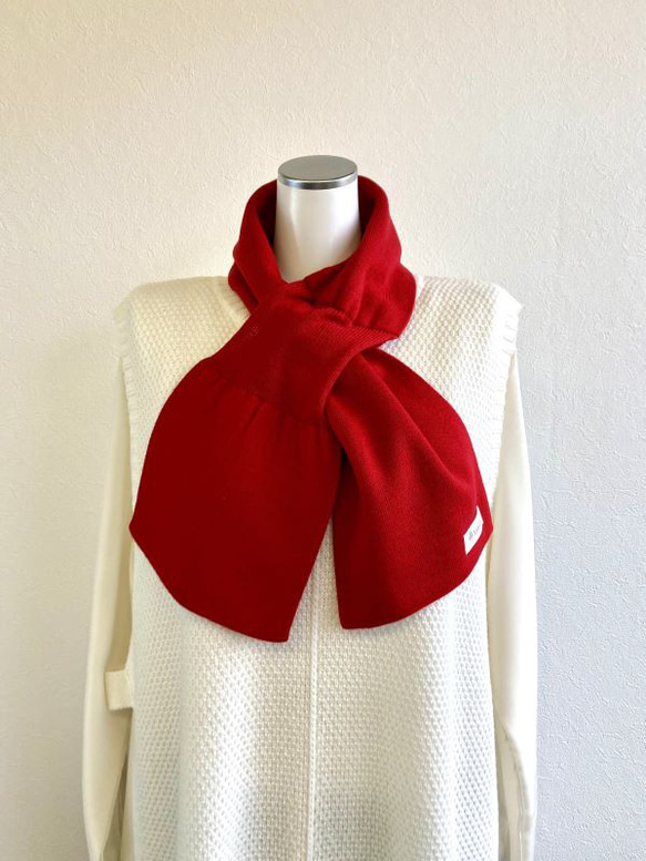 【ソフトで優しい肌触り】リボンみたいなコンパクトミニマフラー　【レッド】 4枚目の画像