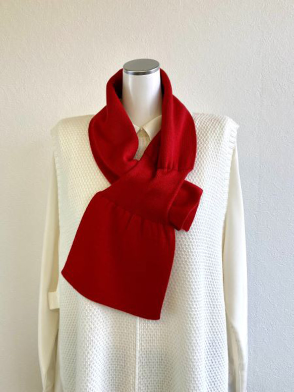 【ソフトで優しい肌触り】リボンみたいなコンパクトミニマフラー　【レッド】 3枚目の画像