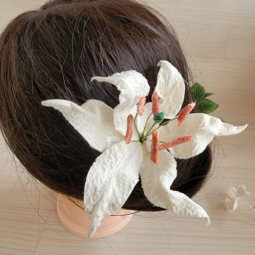 1130ヘアクリップ髪飾り花リリィhairclipホワイト