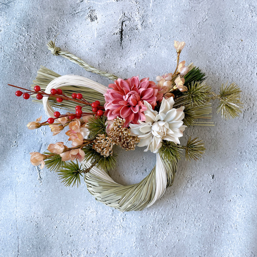 ダリアの洋風しめ縄リース ダリアの洋風しめ縄リース