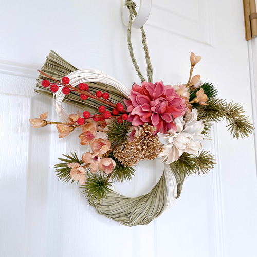 ダリアと梅のしめ縄リース /お正月/冬支度/アーティフィシャルフラワー
