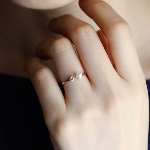 〈K18・プラチナ〉ダイヤモンドとパールのフォークリング　指輪　〈VR079〉 1枚目の画像