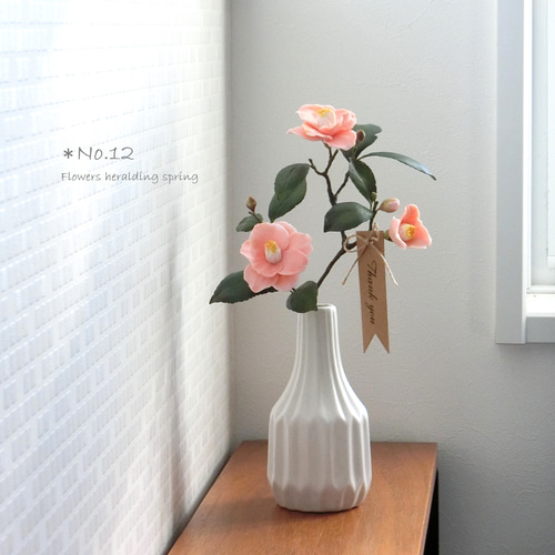 ✿【 粘土置物《特価品!!》】「おっとりした花姿がかわいい