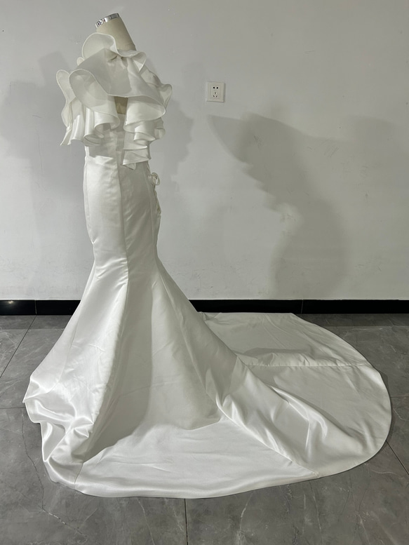 優雅婚紗白色裸上衣美人魚線可拆式袖子婚禮/招待會 第5張的照片