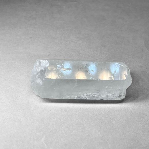 Corinto Minas Gerais crystal/ミナスジェライス州コリント産水晶M - 27：セルフヒールド 2枚目の画像