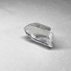 Corinto Minas Gerais crystal/ミナスジェライス州コリント産水晶SS - 27 ：曲がり水晶 2枚目の画像