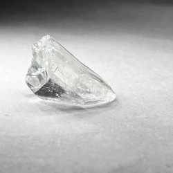 Corinto Minas Gerais crystal/ミナスジェライス州コリント産水晶SS - 27 ：曲がり水晶 4枚目の画像