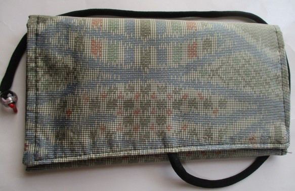 ７５２５　色大島紬の着物で作った和風財布・ポーチ＃送料無料 3枚目の画像
