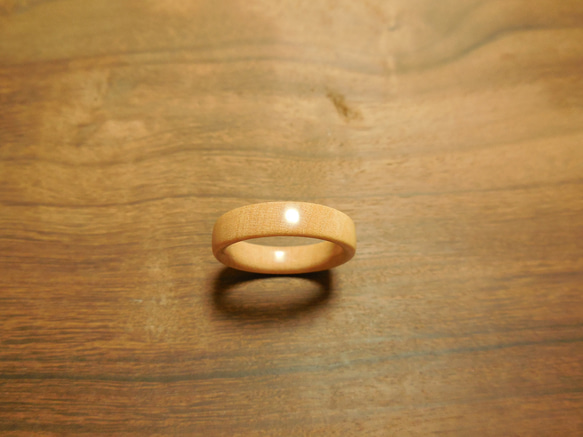 ヤマボウシ１ピースの指輪 3枚目の画像