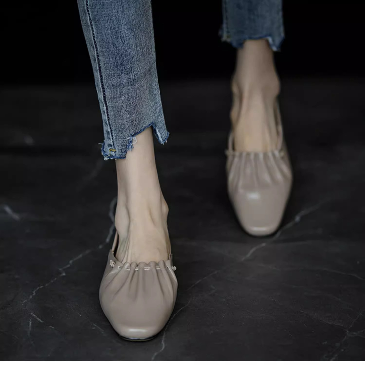 きちんと感 レディースシューズ 本革 スリッポン 靴 無地 かわいい 履きやすい  紐なし 婦人靴 背伸び モカシン