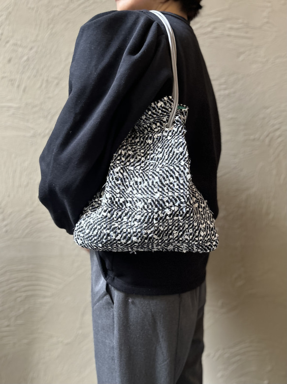 一点もの】リントン社シャネルツイードの巾着バッグ 巾着バッグ