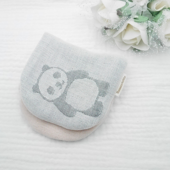 ふわふわガーゼハンカチ『パンダちゃん』優しい肌触りの8重ガーゼハンカチ 10×20cm ギフトにも☺ 4枚目の画像