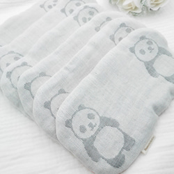ふわふわガーゼハンカチ『パンダちゃん』優しい肌触りの8重ガーゼハンカチ 10×20cm ギフトにも☺ 2枚目の画像