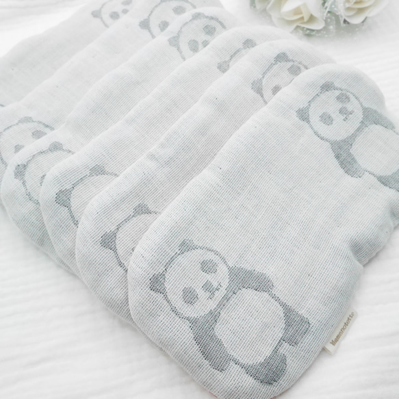ふわふわガーゼハンカチ『パンダちゃん』優しい肌触りの8重ガーゼハンカチ 10×20cm ギフトにも☺ 2枚目の画像