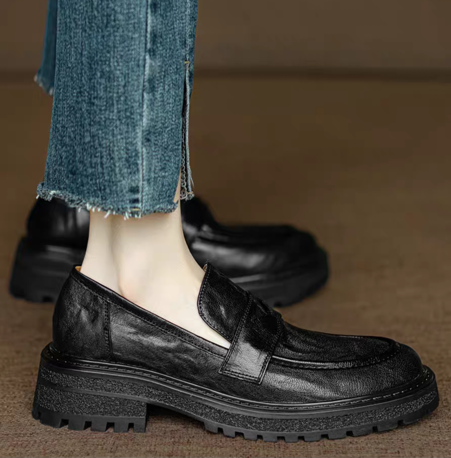 高級感とクラシックを兼ね備えた 大人っぽい印象のローファー 靴 韓国 学生靴 通学♪ 通勤 入学 卒業 卒園 卒入 軽量