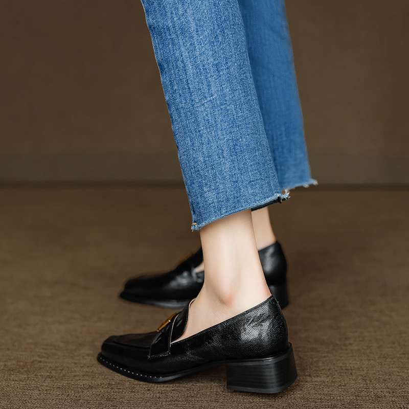 ローファー ヒール スクエアトゥ 大人 シューズ パンプス 通学 通勤 シンプル かっこいい スーツ オフィス 年末年始