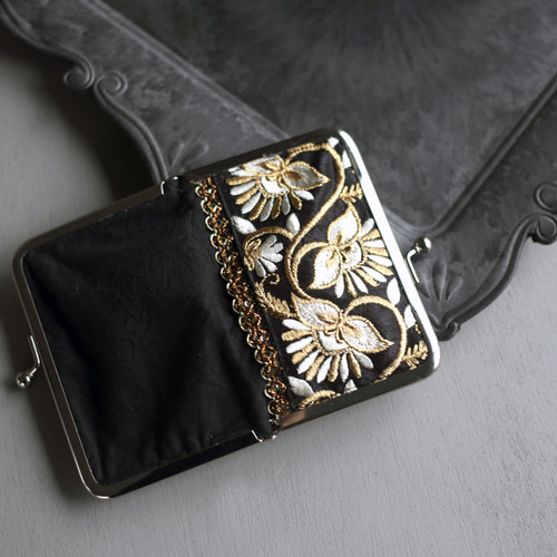 インドブレードがま口カードケース スパンコール刺繍 花柄 ゴールド