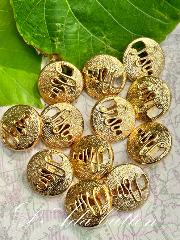 rM156【21mm 6pcs】簍空的曲線 vintage gold buttons 第3張的照片