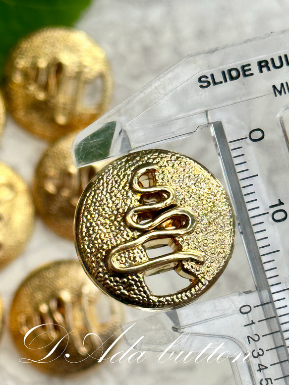 rM156【21mm 6pcs】簍空的曲線 vintage gold buttons 第4張的照片