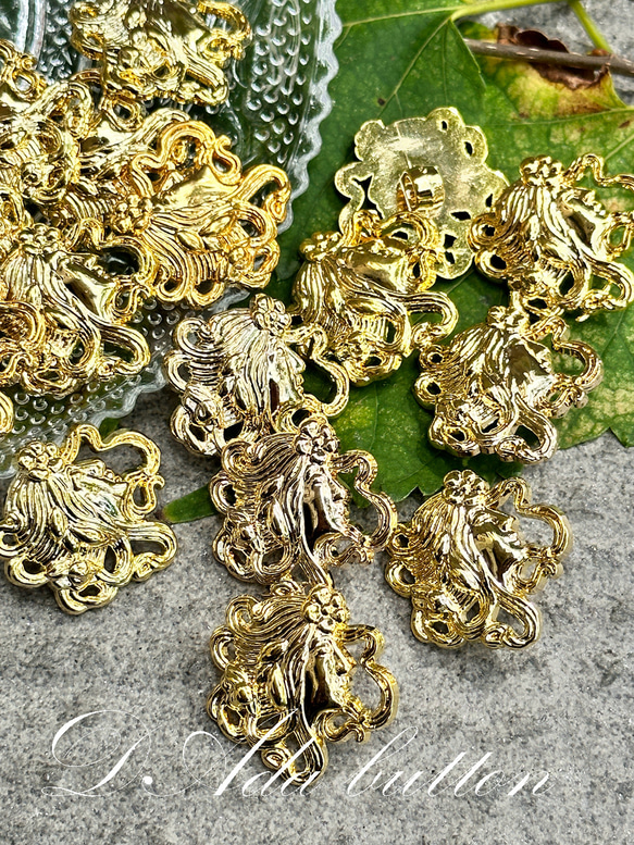 rM157【25mm 6pcs】維納斯女神 gold buttons 第1張的照片