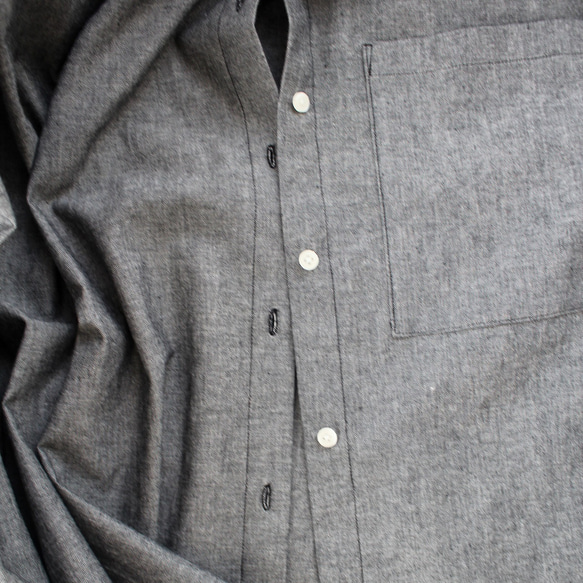 受注生産　シャツジャケットとしても楽しめるナチュラルな雰囲気がかわいいコットンダンガリーシャツ　ブラック 12枚目の画像