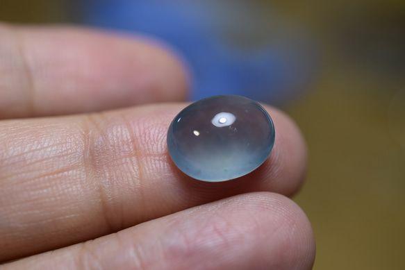 R23-187 上質 楕円 宝石質 氷種 天然グアテマラ産 藍水 A貨 本翡翠 ルース 裸石 硬玉 ジェダイト 1枚目の画像