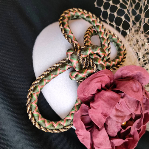 帽子タイプの髪飾り つまみ細工 成人式 七五三 卒業式 髪飾り トーク帽