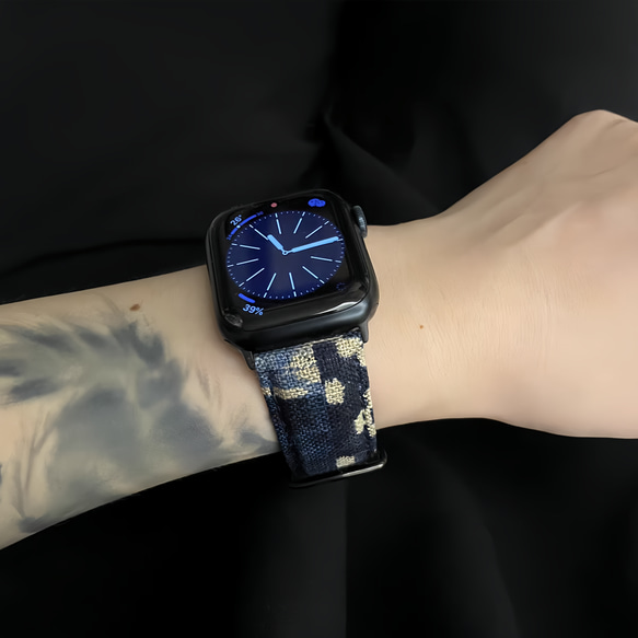 アップルウォッチバンド Apple Watch バンド オリジナルデザイン 手縫い製作 青 高級天然素材 本革 1枚目の画像