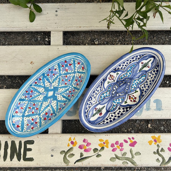 チュニジア・ナブールの陶器 19cmオバール皿 2枚セット 人を酔わ