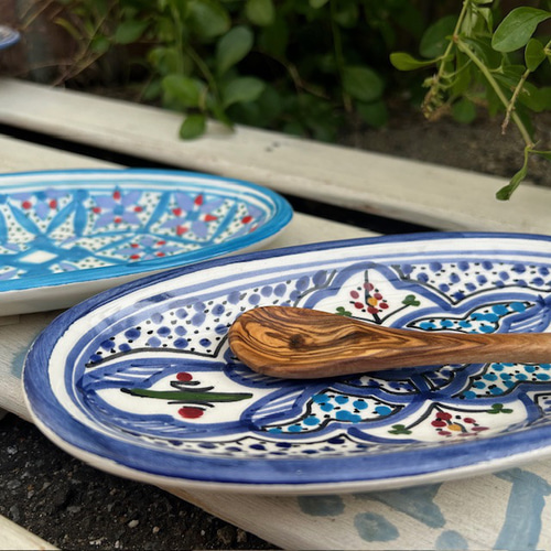 チュニジア・ナブールの陶器 19cmオバール皿 2枚セット 人を酔わす青