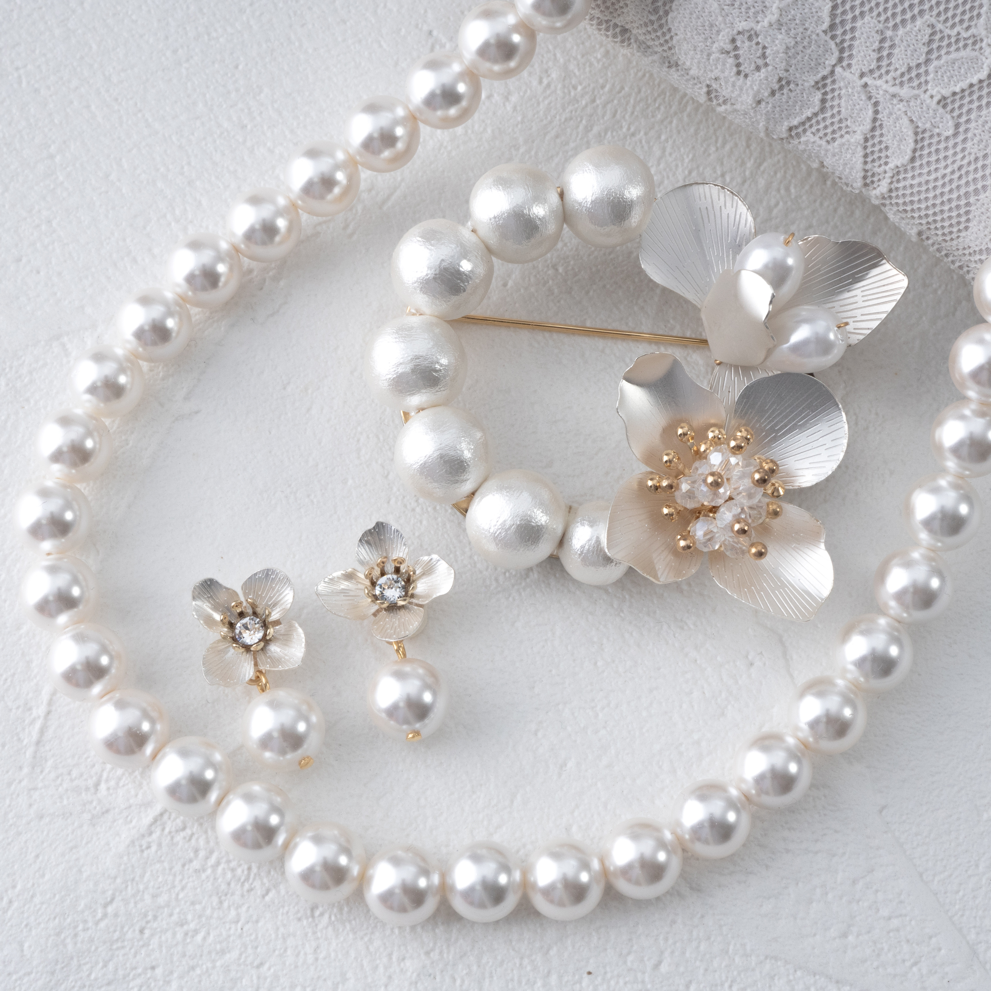 【Creema限定 新春福袋】プレシャスゴールドフラワー３点セット【卒業式、入学式に】金属アレルギー対応　フォーマル