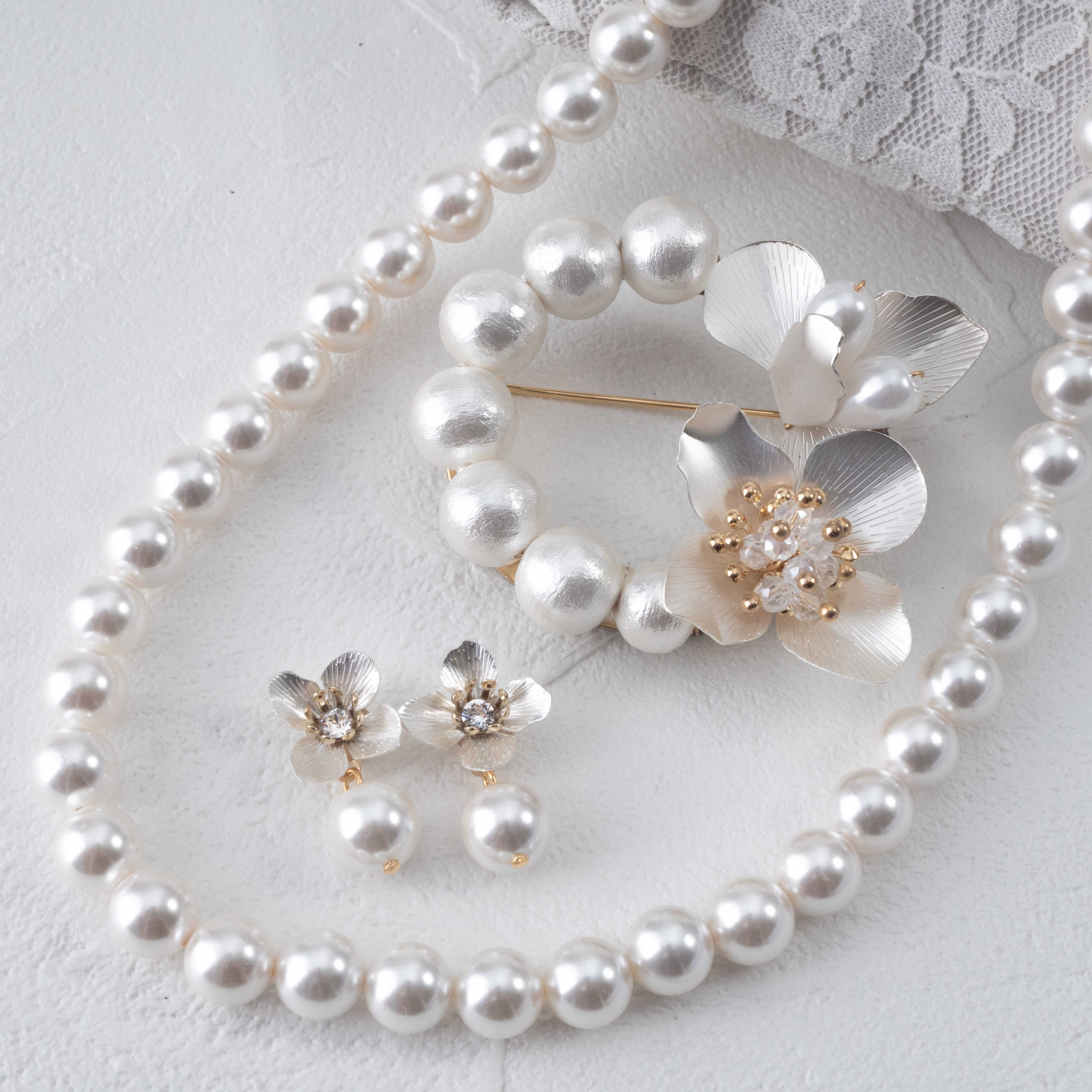 【Creema限定 新春福袋】プレシャスゴールドフラワー３点セット【卒業式、入学式に】金属アレルギー対応　フォーマル