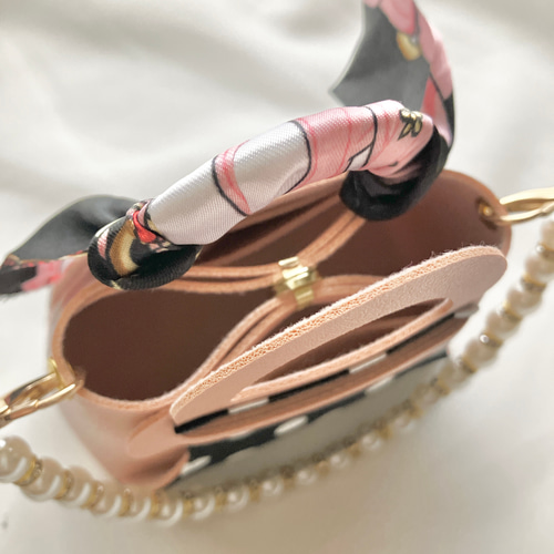 バックチャーム ミニバック ピンク ドット柄 パール持ち手付き