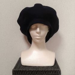 使いやすい黒とベージュのリバーシブル　ウールのベレー帽◆送料込み◆ 3枚目の画像