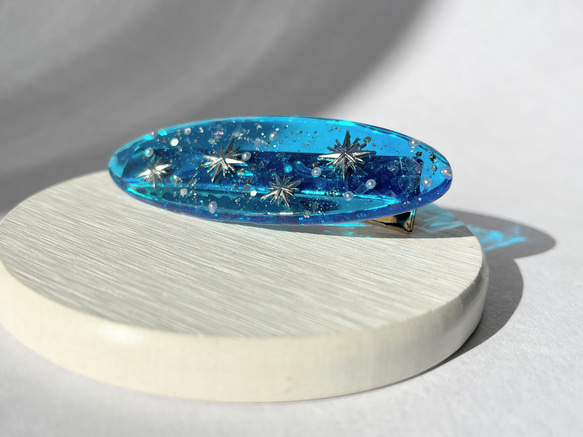 星空ヘアクリップ / レジン / 夜空 / 宇宙 ヘアクリップ・バナナ