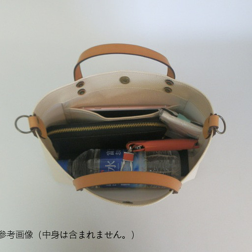 合皮バッグ 8 エンボストカゲ柄ベージュ(持ち手革) ハンドバッグ