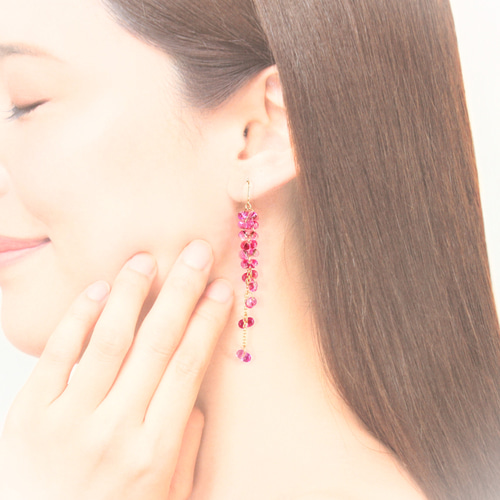 受注生産」ファルファーレビーズデザインイヤリングorピアス（ローズ