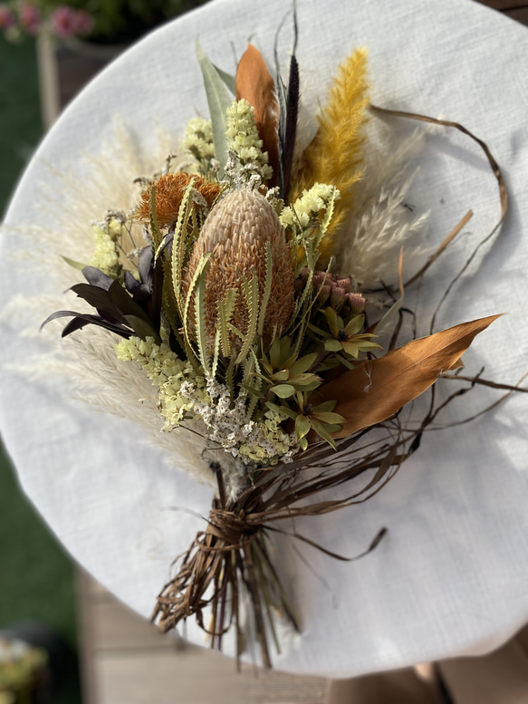 ドライフラワーバンクシアのボタニカルグリーンブーケスワッグ 55cm