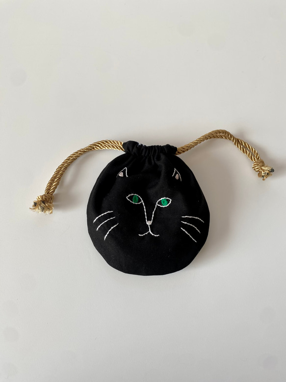 猫刺繍巾着　黒猫 6枚目の画像