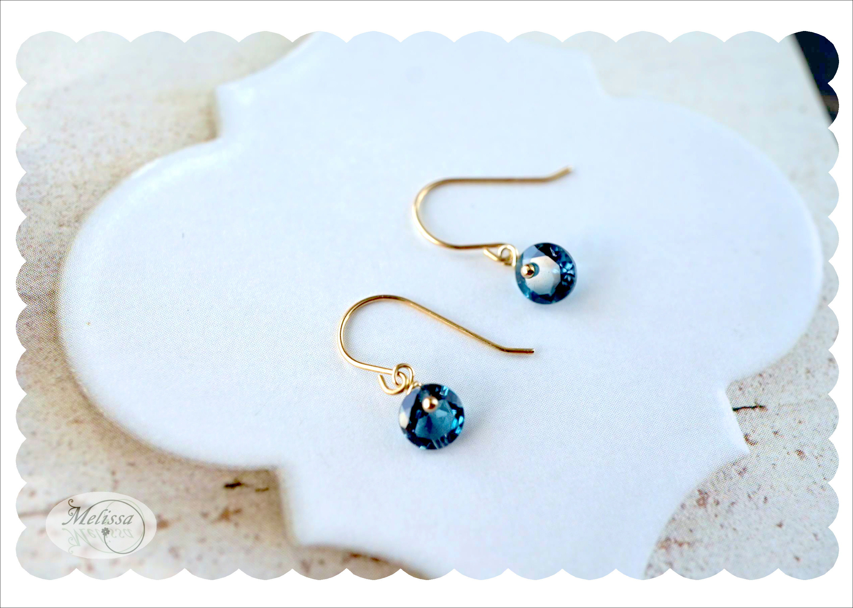 ロンドンブルートパーズの18金ピアス