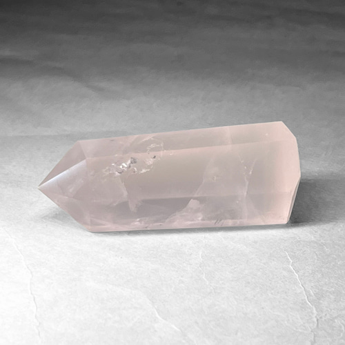 rose quartz point / ローズクォーツポイント A ( レインボー