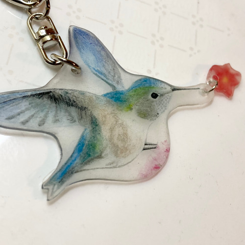 ハチドリのキーホルダー お花付き その他アクセサリー hagunana 通販