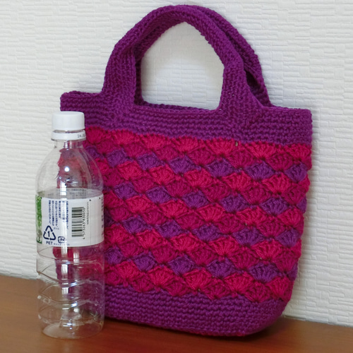 ちょっとお買い物！手編みミニトートバッグ 赤紫 松編み トートバッグ