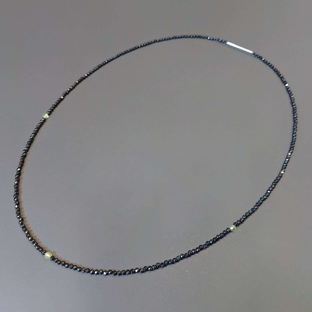 【8月の誕生石/ペリドット】カットオニキスネックレス 1月から12月までの誕生石 長さとお好み3石をセレクト プレゼント 8,232円