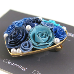 ハート型の薔薇ブローチ兼ネックレス(青) 4枚目の画像